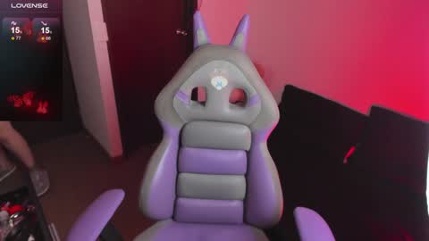 Hitomi Arata online show from 12.28.24