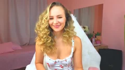 Ksenia online show from 10.13.25