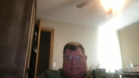 Snapshot of hmmtat chatting on 02.17.25 hmmtat online show from 02.17.25