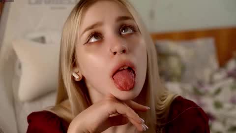 Holly online show from 03.21.26