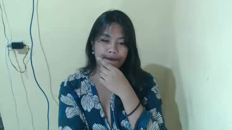 Layla3 online show from 04.11.26