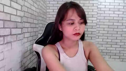 Snapshot of hoelylunox chatting on 05.23.26 Lunox3 online show from 05.23.26