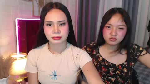 Snapshot of hoelymolly chatting on 04.06.26 hoelymolly online show from 04.06.26