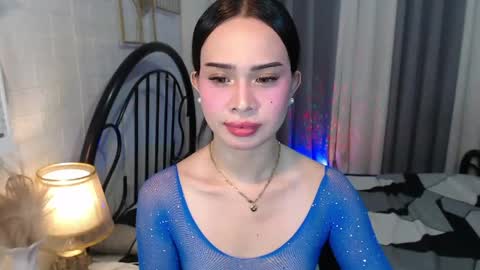 hoelymolly online show from 05.15.26