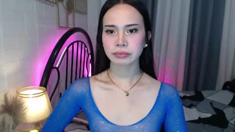 hoelymolly online show from 05.27.26