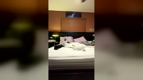 hoeskii online show from 02.26.26