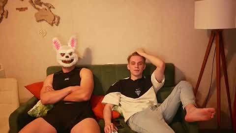 Extaz  Athrey  Howard online show from 10.17.25