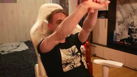 Extaz  Athrey  Howard online show from 11.17.25