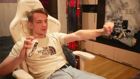 Extaz  Athrey  Howard online show from 11.27.25