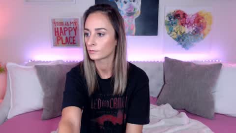 Holi Hurricane online show from 10.13.25