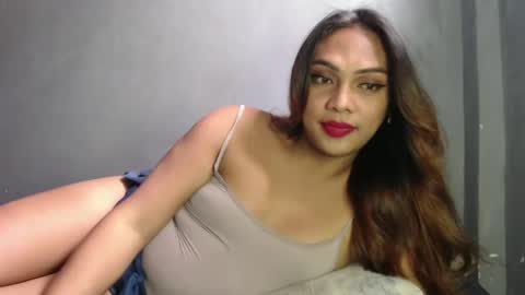 Snapshot of holliescarlet chatting on 12.07.24 holliescarlet online show from 12.07.24