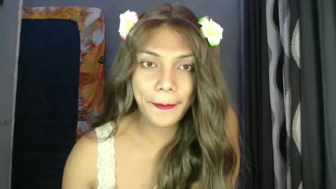 Snapshot of holliescarlet chatting on 12.14.24 holliescarlet online show from 12.14.24