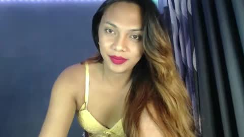 Snapshot of holliescarlet chatting on 12.19.24 holliescarlet online show from 12.19.24