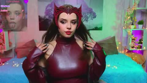 Snapshot of hollisbelch chatting on 02.25.25 Lux online show from 02.25.25