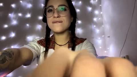 Kerri online show from 11.25.25