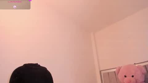 holly_16 online show from 02.20.26