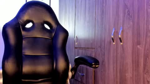 Mara online show from 02.21.25