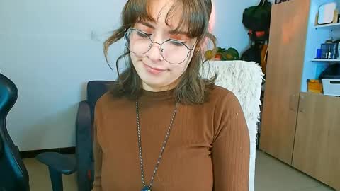 Holly and Honey online show from 04.13.26