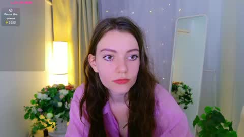 Snapshot of holly_kittenss chatting on 06.17.26 Lana online show from 06.17.26