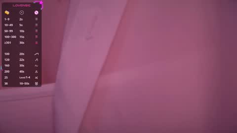 Snapshot of holly_molly_69 chatting on 02.18.26 Molly online show from 02.18.26