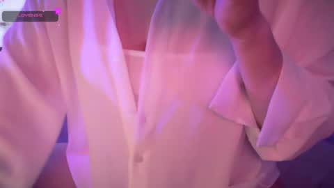 Snapshot of holly_molly_69 chatting on 04.12.26 Molly online show from 04.12.26