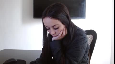 Holly online show from 02.23.26