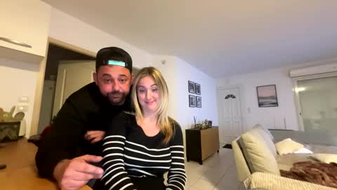 hollyandelon online show from 11.11.25