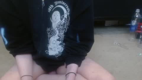 Holly Hawkes online show from 09.30.25