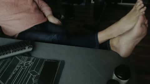 hollymollysucker online show from 12.27.24