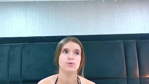 Holly online show from 03.03.26