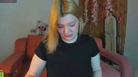 Holly online show from 04.07.26