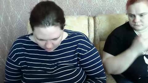 HollyXEva online show from 04.18.26