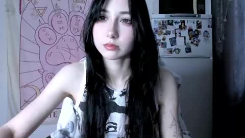 Ho Lee Sheet online show from 04.11.26