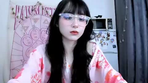 Ho Lee Sheet online show from 06.10.26