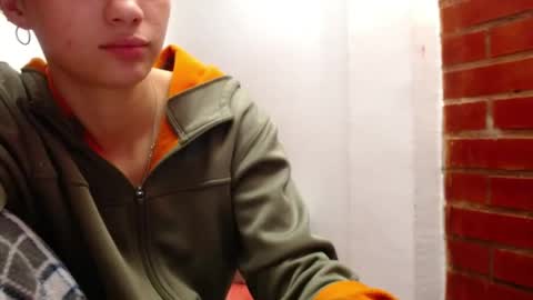 Juli online show from 04.12.26