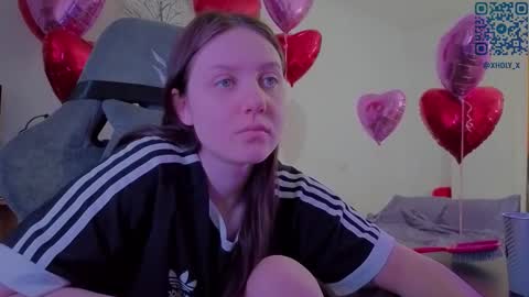 Snapshot of holy_kveta chatting on 02.14.26 Kviki online show from 02.14.26