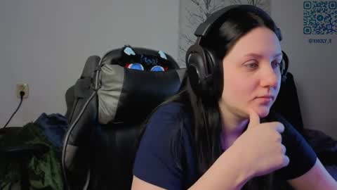 Snapshot of holy_kveta chatting on 04.18.26 Kviki online show from 04.18.26
