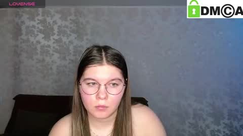 Welcome guys  Pleasure to see you all here  My name is MichaelaTip menu is active Private is open  online show from 02.03.25