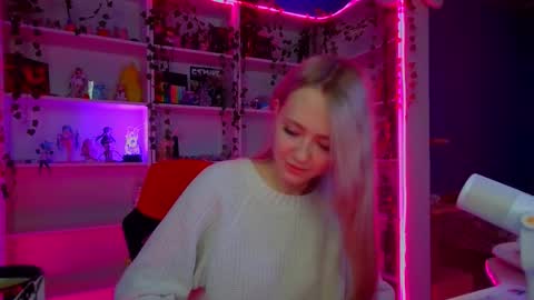 Snapshot of holy_rumi chatting on 10.07.25 Rumi online show from 10.07.25