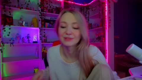 Snapshot of holy_rumi chatting on 10.10.25 Rumi online show from 10.10.25