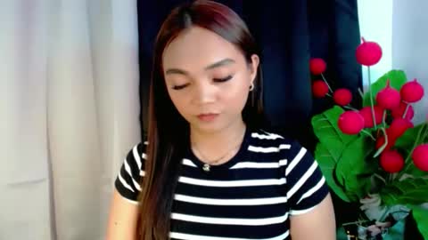 Snapshot of holy_shine chatting on 01.06.26 Bella online show from 01.06.26