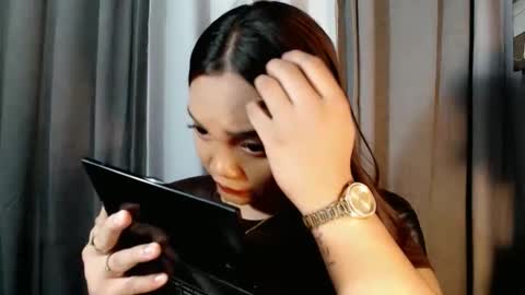 Snapshot of holy_shine chatting on 03.21.26 Bella online show from 03.21.26
