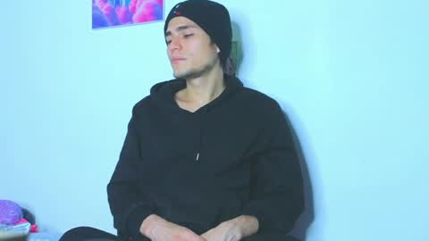      online show from 04.10.26