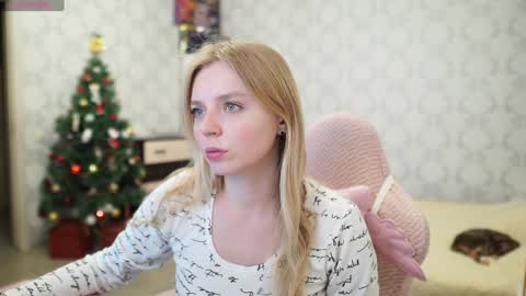 Snapshot of holydumplings chatting on 12.15.24 Taiga online show from 12.15.24