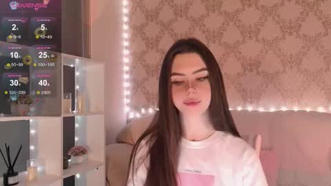 Mia online show from 12.16.25