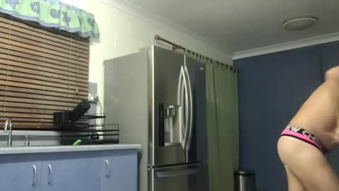 Snapshot of homer1976 chatting on 01.12.25 Homer online show from 01.12.25