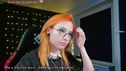 Honelints boyblonde hair AsterMIntfemboybrown hair online show from 01.20.25