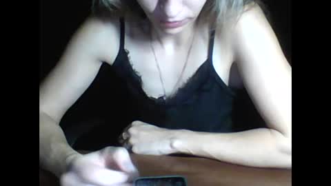Snapshot of honey0bunny35 chatting on 12.09.24 honey0bunny35 online show from 12.09.24