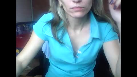 Snapshot of honey0bunny35 chatting on 02.05.25 honey0bunny35 online show from 02.05.25