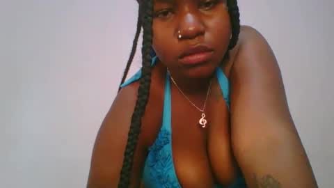 Snapshot of honey_beb chatting on 11.07.25 honey_beb online show from 11.07.25